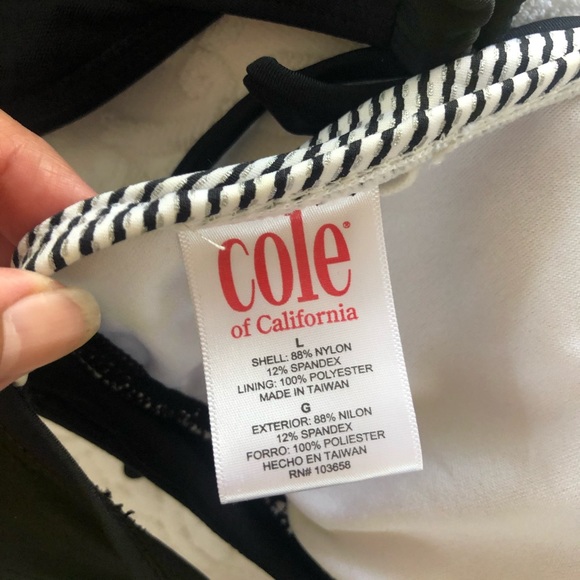 Cole bathing suit top bottom is non brand like new - Picture 10 of 13